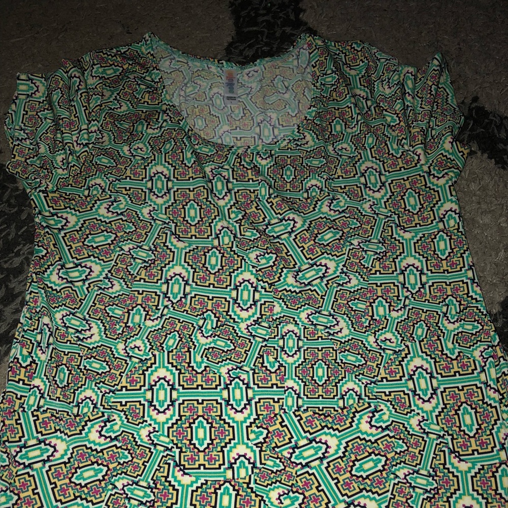 LULAROE CLASSIC T SIZE LARGE